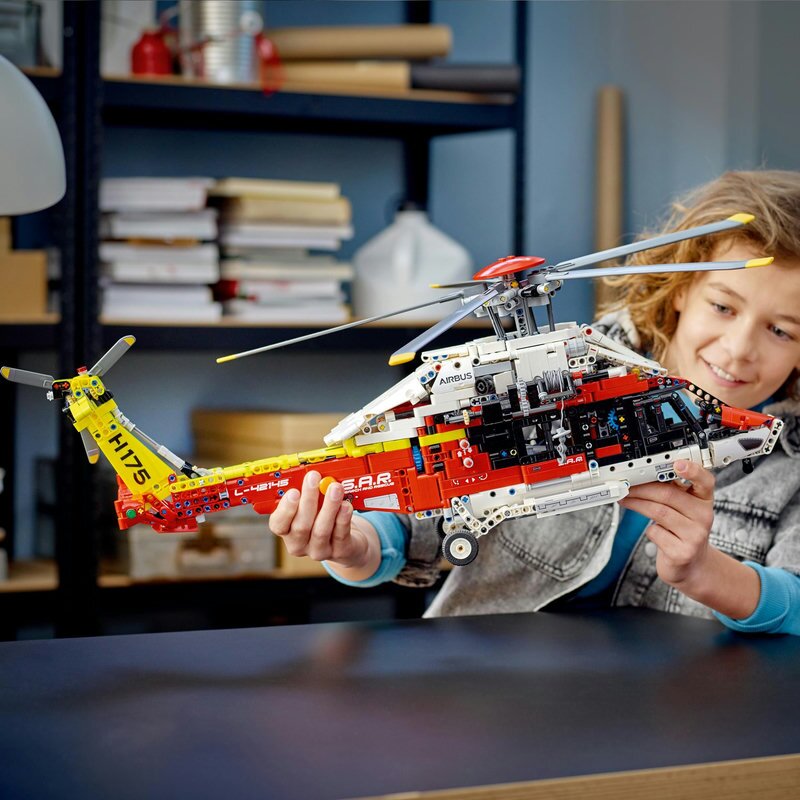 LEGO Technic Airbus H175 Rettungshubschrauber