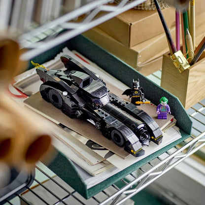 LEGO DC Batmobile: Batman verfolgt den Joker