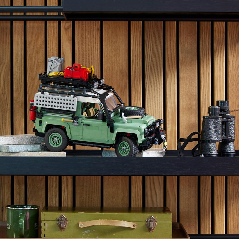 LEGO Icons Klassischer Land Rover Defender 90