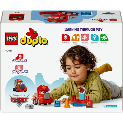 LEGO DUPLO Mack beim Rennen