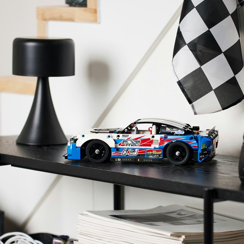 LEGO Technic NASCAR Next Gen Chevrolet Camaro ZL1